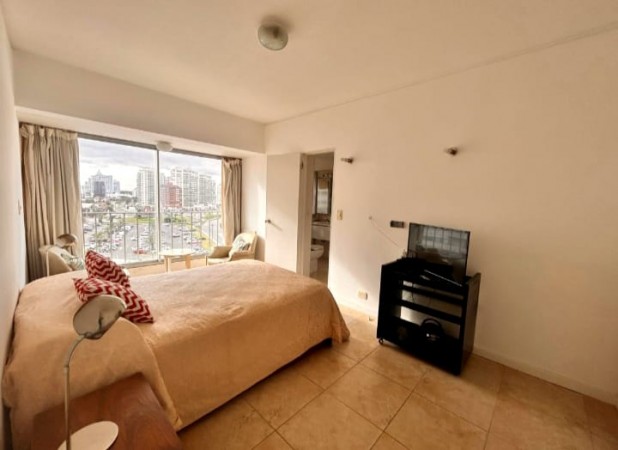 Playa Brava , apartamento de dos dormitorios