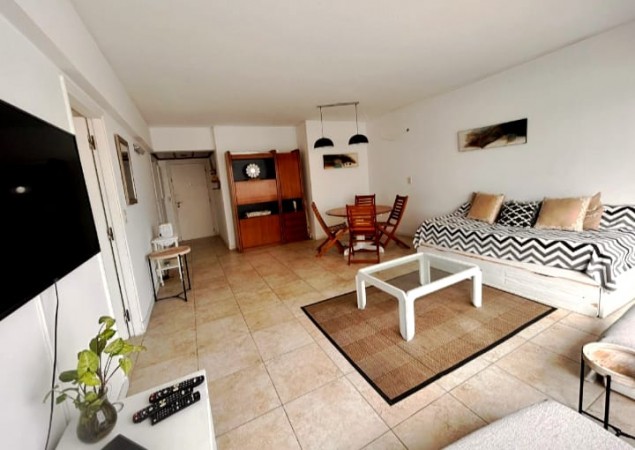 Playa Brava , apartamento de dos dormitorios