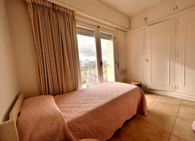 Playa Brava , apartamento de dos dormitorios