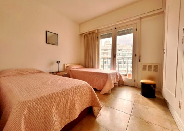 Playa Brava , apartamento de dos dormitorios