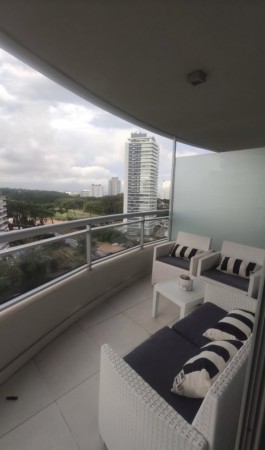 OCEAN DRIVE DOS, dos dormitorios Piso Alto