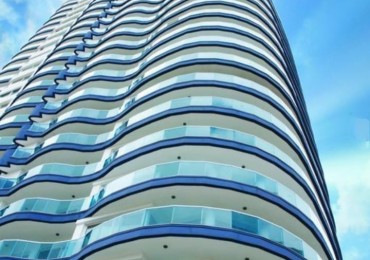 CASINO TOWER.  2 dormitorios en suite, piso alto